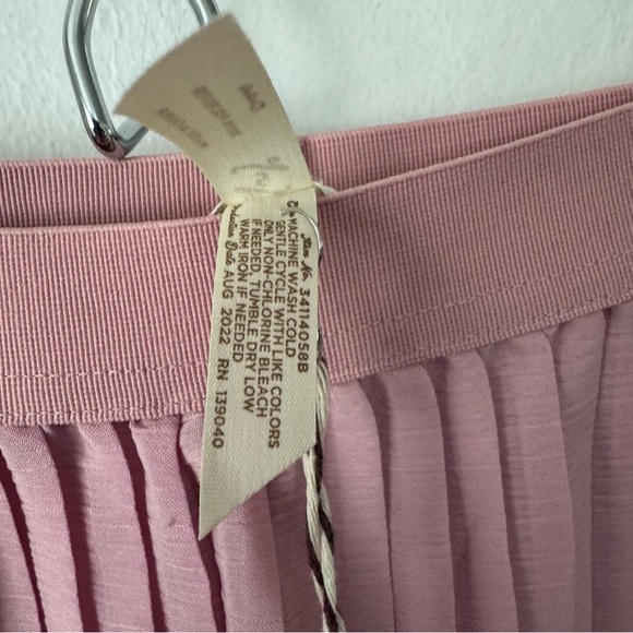 NWT Matilda Jane Heart to Heart Curtain Call Barbie pink pleated pant Size Small - Picture 5 of 9